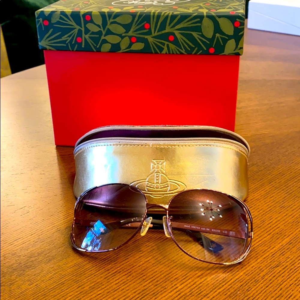 Vivienne Westwood oversize sunglasses -